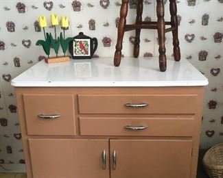 vintage stand-alone kitchen cabinet w/ interior wire rack, and bread drawer