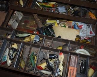 VINTAGE TACKLE BOX WITH VINTAGE LURES AND MORE!!!