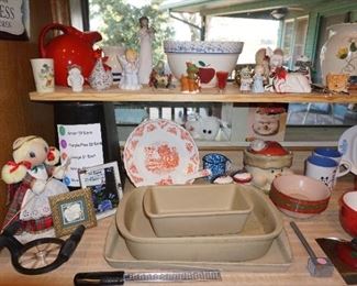 Pampered chef stoneware, bowls, Hall pitcher, cake plate, bowls, pitchers,  candy bowls