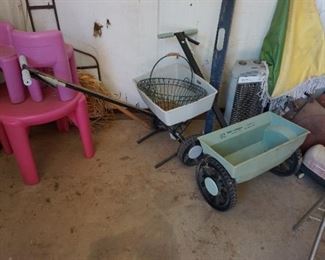 child table and chairs, spreaders
