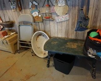 wash tub, coffee table, decor