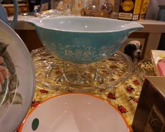 Pyrex bowl