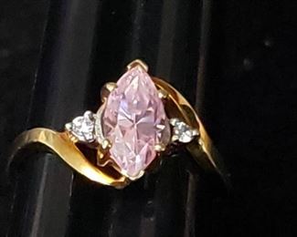 10k Gold Ladies Ring With Pink Stone