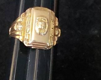 10K Yellow Gold Class Ring