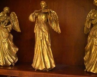 Holiday decor galore! Wreaths, garland, ornaments, figurines... #angels