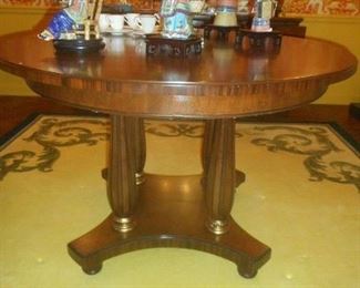 MAHOGANY DINING TABLE w/LEAVES & PADS $600