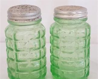 Hazel Atlas Waffle Uranium Salt and Pepper Shakers