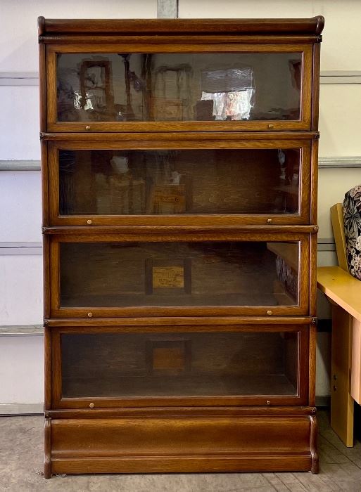 Gorgeous "Wernicke" Barrister Case