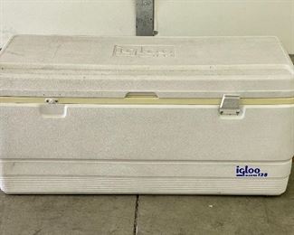 Large Igloo cooler