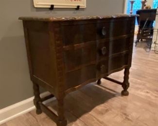 Sm Antique 3 drawer chest