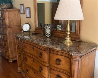 Thomasville bedroom set