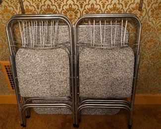 Vintage card table and 4 folding chairs                                       Made by Airlite Aluminum Corp