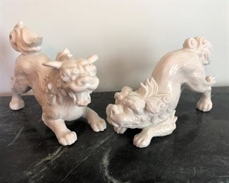 Pair of White Porcelain Blanc De Chine Foo Shi Dogs by Fitz and Floyd 