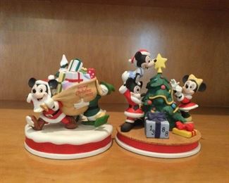 Disney Christmas Santas Helpers and Disney Christmas The Tree Trimming