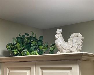 Clear Glazed Ceramic Chicken / Rooster Statue & Faux Flowers