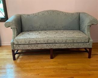 CHIPPENDALE STYLE MAHOGANY SETTEE 72" $275