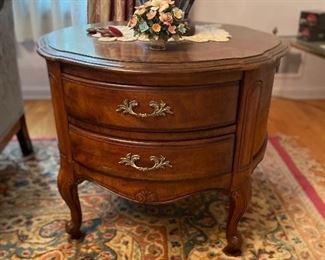 PAIR ROUND COUNTRY FRENCH LAMP TABLES $225