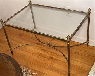 REGENCY STYLE BRASS AND GLASS COFFEE TABLE $75