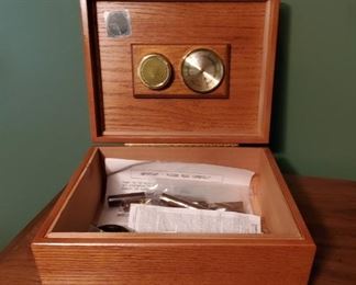 Oak Finish Humidor