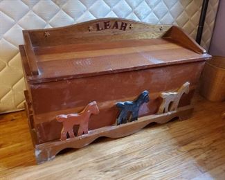 Child's Toy chest/bench