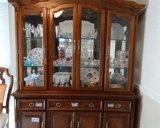 Thomasville China Cabinet