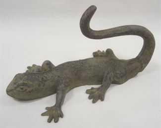 CAST IRON WALL MOUNT SLAMANDER FIGURE. 8.75" TALL