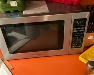 Magic Chef microwave 
