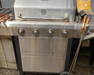 Kenmore 4-burner gas grill with side burner