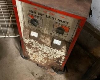 100 amp heavy duty battery charger