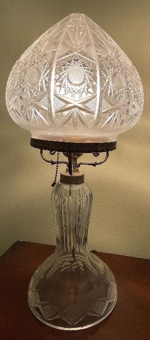 $140  •  #22.  American cut crystal brilliant lamp 