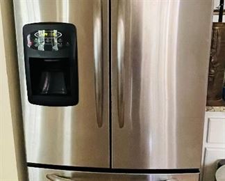 $450 Maytag fridge 