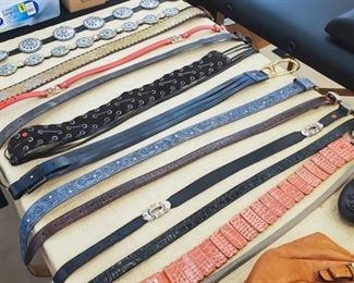 Women's belts