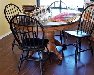 Pedestal table and 4 chairs