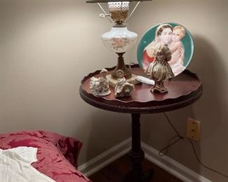 Mahogany candlestick table & handpainted lamp