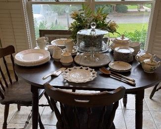 Table & 4 chairs