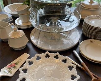 Milk glass Columbus plate