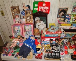Beatles Memorabilia, Vintage toys and dolls