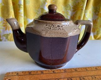 Brown Teapot $6.00