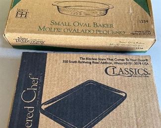 Pampered Chef Oval Baker and Small Bar Pan $40.00