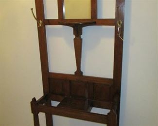 Hall tree 