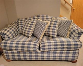 Blue Plaid Loveseat With 4 Pillows
