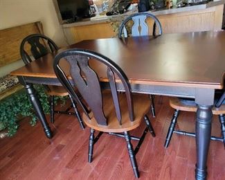Dining Room Table With 4 Chairs