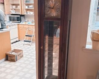 Lighted electric clock 