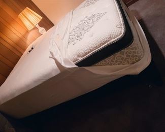 New  Beauty Rest Electric Queen Size "Legend"  Bed 