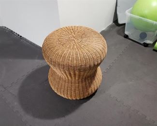 Crate and Barrel wicker end table / stool