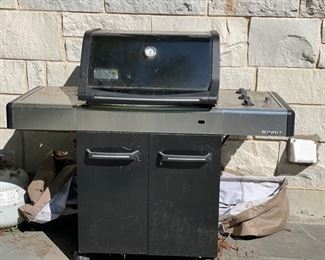Weber Spirit propane gas grill. Photo 1 of 2. 