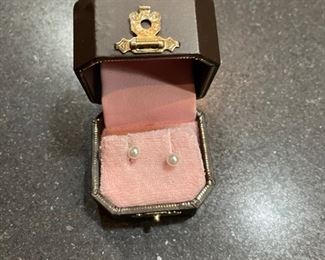 Juicy pearl earrings. Photo 1 of 2. 