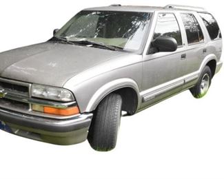 1. 2001 CHEVORLET Blazer SUV