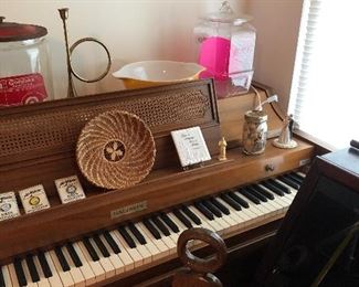 Baldwin piano