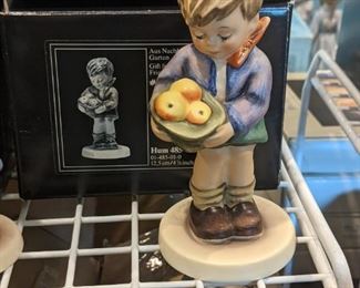 Hum 485 "Gift From a Friend"